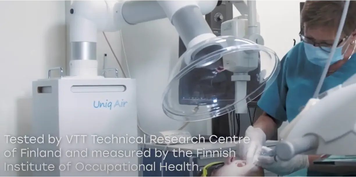 Hammaslääkäri poistaa pelot puhumalla, pillereillä ja puhtaalla ilmalla